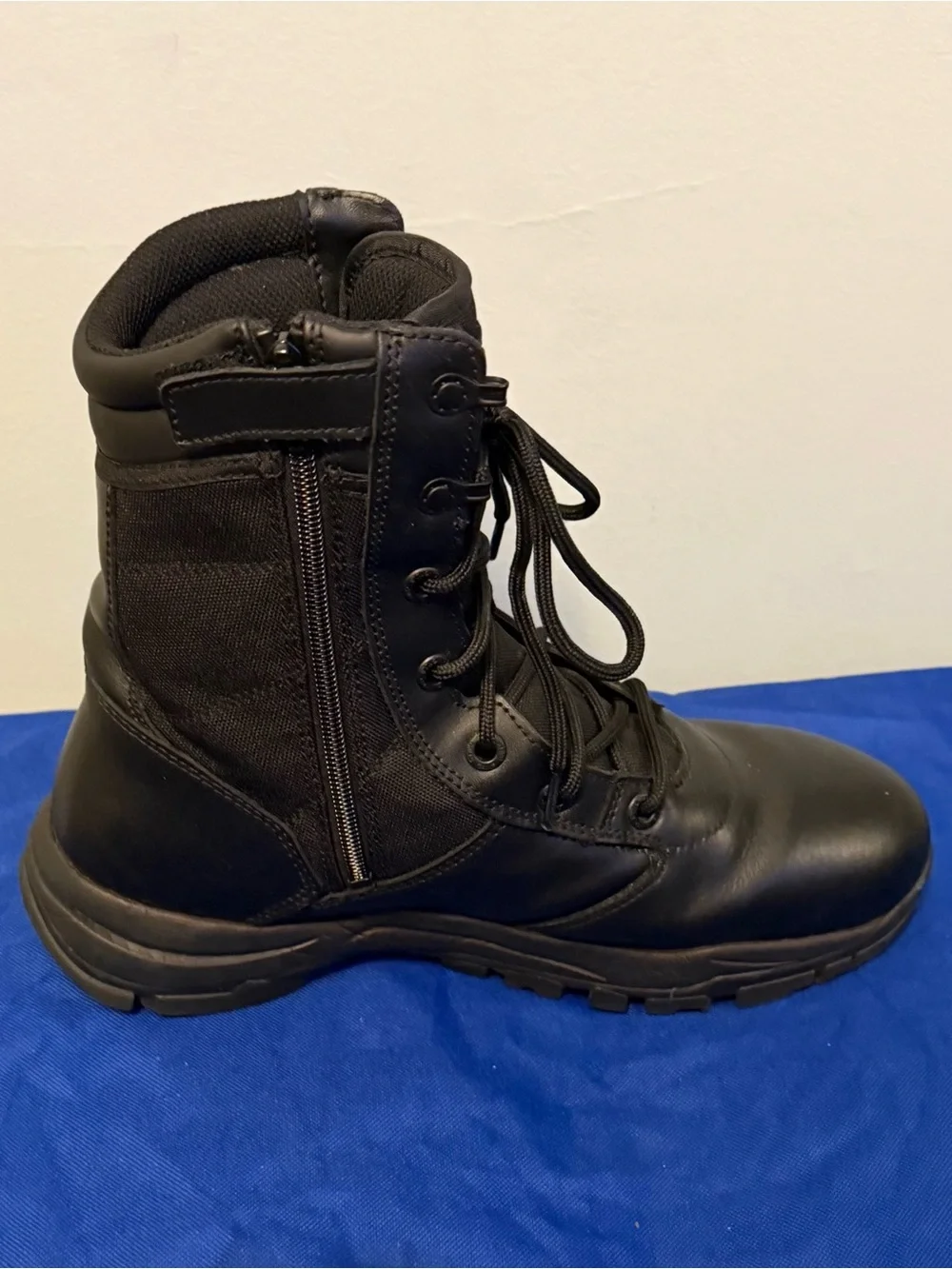 Mens Black 100% leather upper Tactical Boots